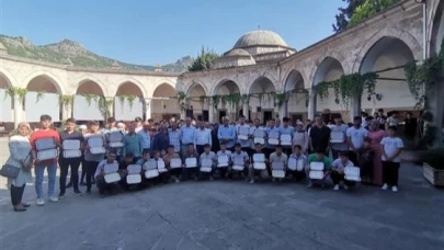 Başarılı Hafızlar Belgelerini Aldı