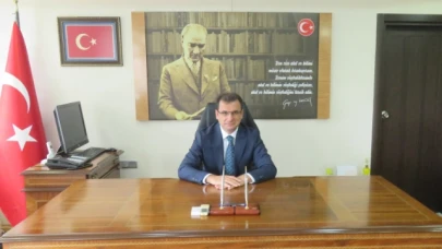 'Cumhuriyetin 100. Yılında 100 Şair 100 Şiir' kitabı hazırlandı!