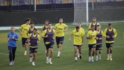 Fenerbahçe Süper Lig'de yarın Samsunspor'a konuk olacak