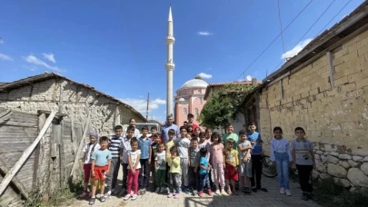 Köy Camisinin İhtiyaçları Geri Dönüşüm Projesiyle Karşılanıyor