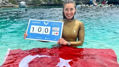 Milli sporcu Şahika Ercümen, 100 metrede Türkiye rekoru kırdı