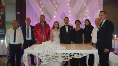 Şen Ailesinden Görkemli Düğün!