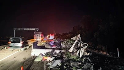 Suluova'da kamyonet ile otobüs çarpıştı: 2 yaralı