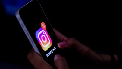 Türkler Instagram'da aylık 21 saat vakit geçiriyor
