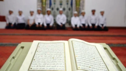 Yaz Kur'an kurslarında 2 milyon 400 bin öğrenci eğitim gördü