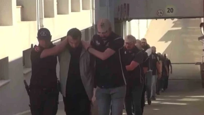 Adana'da DEAŞ'e yönelik operasyonda 17 terör örgütü mensubu yakalandı