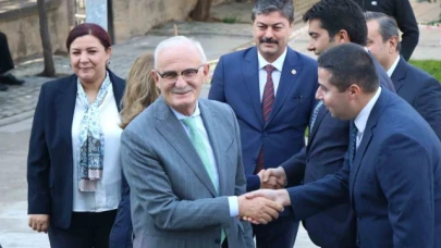 AK Parti Genel Başkan Yardımcısı Yılmaz: "Bin 392 belediyenin 810 tanesini AK Parti yönetiyor"