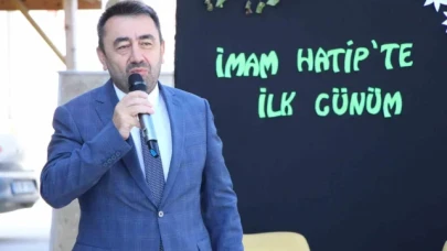 Amasya Bülbül Hatun Kız Anadolu İmam Hatip Lisesi'nde 71 mezundan 30'u üniversiteyi kazandı