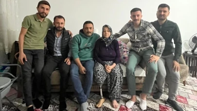 Amasya'da şeker hastası kadına protez bacak yardımı yapıldı.