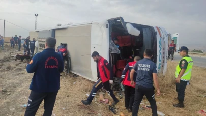 Merzifon'da yolcu otobüsü devrildi: 5 ölü 30 yaralı