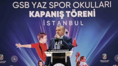 Bakan Bak; "Bu yaz tesislerimizde 4 milyon gencimizle bir araya geldik"