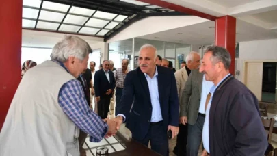 Başkan Zorluoğlu Yomra'da esnaf ve vatandaşlarla buluştu