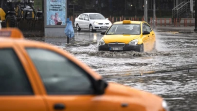 Başkentte sağanak hayatı olumsuz etkiledi