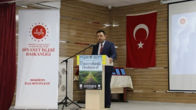 ‘Cami bizim hayatımızın temelidir’