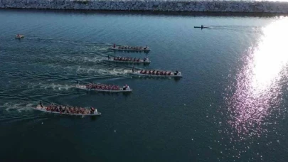 Çeşitli şirketlerden 2 binden fazla çalışan, Maltepe'de Dragon Festivali'nde bot yarışlarında mücadele ediyor