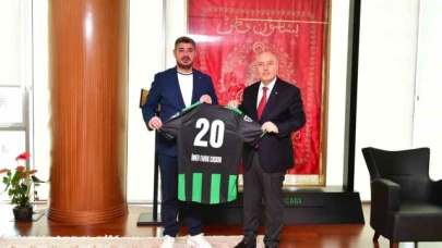Denizlispor yönetimi Vali Coşkun'la buluştu
