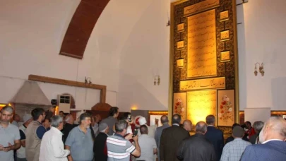 Dünyanın en büyük Hilye-i Şerif'i Amasya'da sergilenmeye başladı