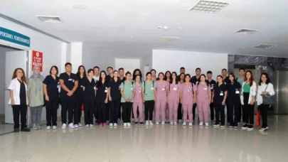 İlk dönem Sağlık Meslek Lisesi öğrencilerine oryantasyon eğitimi