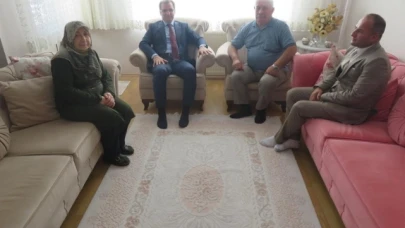 Kaymakam Güldoğan Gazileri evinde ziyaret etti.