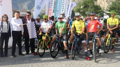 Kurtuluş Yolu Bisiklet Turu'nun Amasya-Çorum etabı başladı