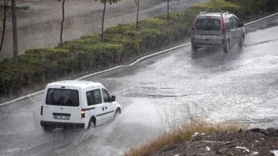 Meteorolojiden Batı Anadolu'daki bazı iller için kuvvetli sağanak uyarısı