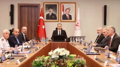 Okulların çevresindeki güvenlik önlemleri görüşüldü