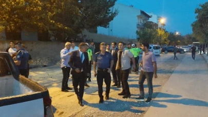 Polis Otosu ve Pikap Çarpıştı: 2'si Polis 3 Kişi Yaralı