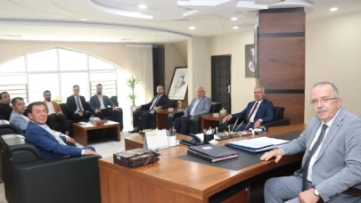 Rektör Turabi’yi ziyaret ettiler