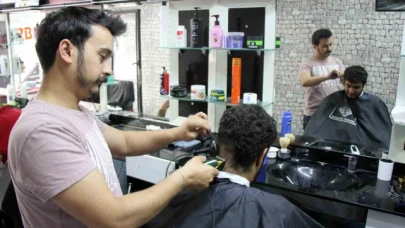 Samsun'da saç-sakal kesim ücretlerine yüzde 83 zam yapıldı
