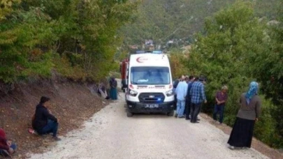 Samsun'da traktör devrildi: 2 ölü
