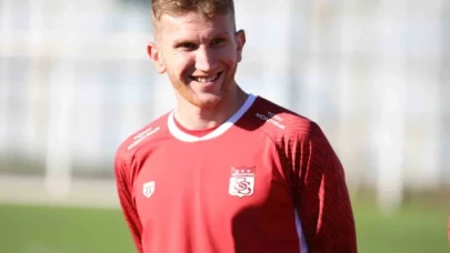 Sivasspor'un yeni transferi Burak Kapacak ilk idmanına çıktı