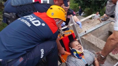 Su deposuna düşen kadını AFAD ve İtfaiye ekipleri kurtardı