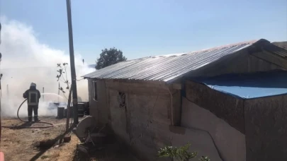 Suluova'da çıkan yangında bağ evi kullanılamaz hale geldi