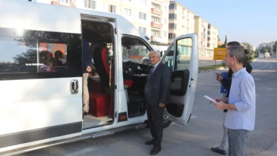 SULUOVA’DA SERVİS ARAÇLARI DENETLENDİ