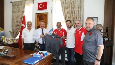 Taraftar Derneği’nden Başkan Kargı’ya ziyaret
