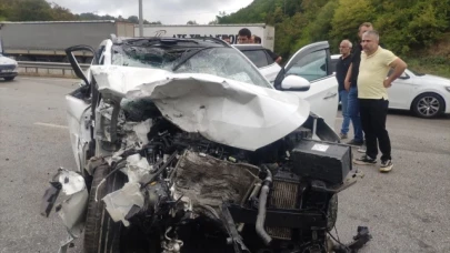 Trafik kazasında 1 Ölü, 1 Yaralı