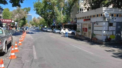 Alkollü sürücü yayalara çarptı: 1 ölü, 1 yaralı