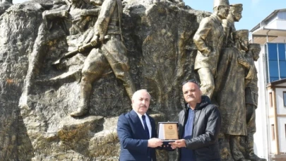 Amasya Belediyesi, Atatürk Anıtını bakım ve onarımdan geçirdi
