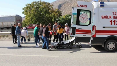 Amasya'da kaza yapan motosikletin sürücüsü ağır yaralandı