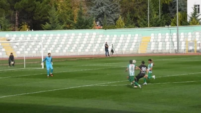 Amasyaspor FK çıkışını sürdürüyor: 3-1