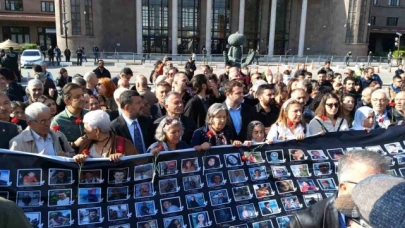 Ankara Garı saldırısında hayatını kaybedenler 8. yılında törenle anıldı