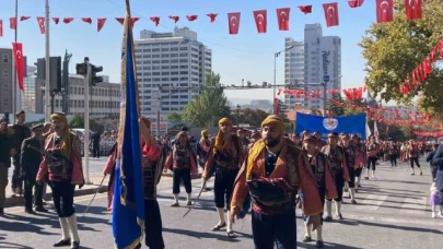 Ankara'nın başkent oluşu Anıtkabir ve 1. Mecliste törenlerle kutlandı