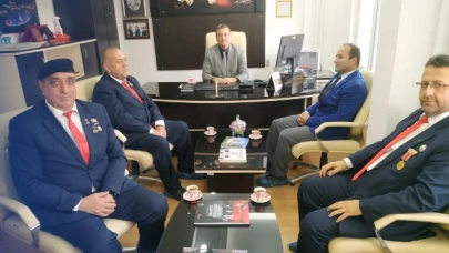 Cuma ve Yönetimi’nden Huzurevi ziyareti