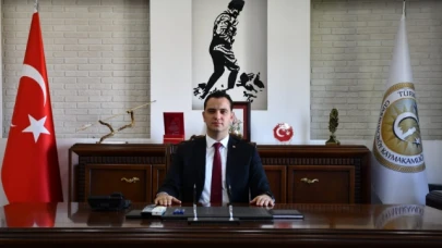 “Demokratik bir ülkenin vazgeçilmez unsurlarından birisi basındır.”