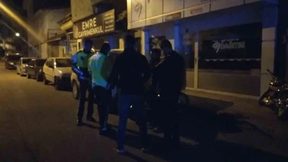 "Dur" ihtarına uymayan motosikletliler polisten kaçamadı