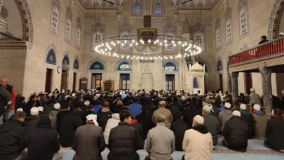 Eller Sema’ya Filistin için açıldı