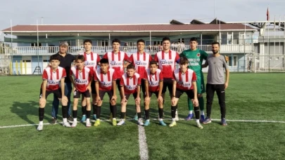 Gençler, kayıpsız lider