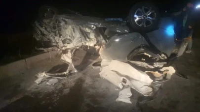 Hurdaya dönen araçtan sağ kurtuldu