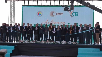 İç Anadolu'nun en büyük Canlı Hayvan Borsası ve Pazar Yeri açıldı