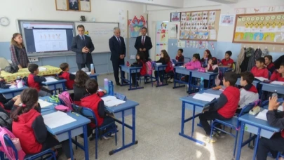 Kaymakam Güldoğan Mehmet Akif Ersoy İlkokulunu ziyaret etti.